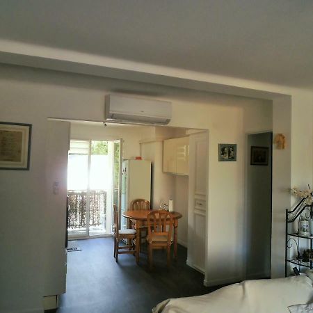 Cosy Nimes Apartment Exterior photo
